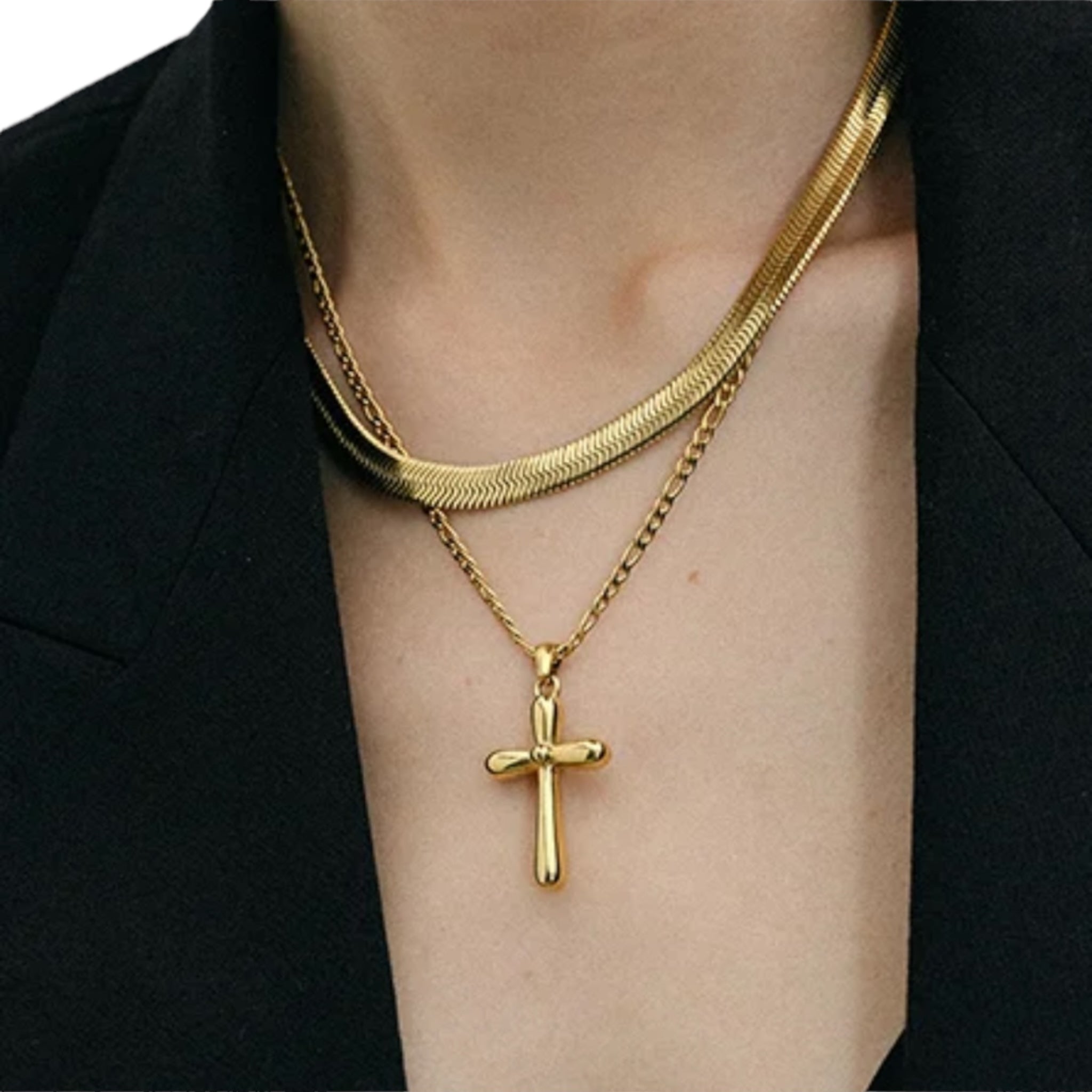 Chunky cross necklace