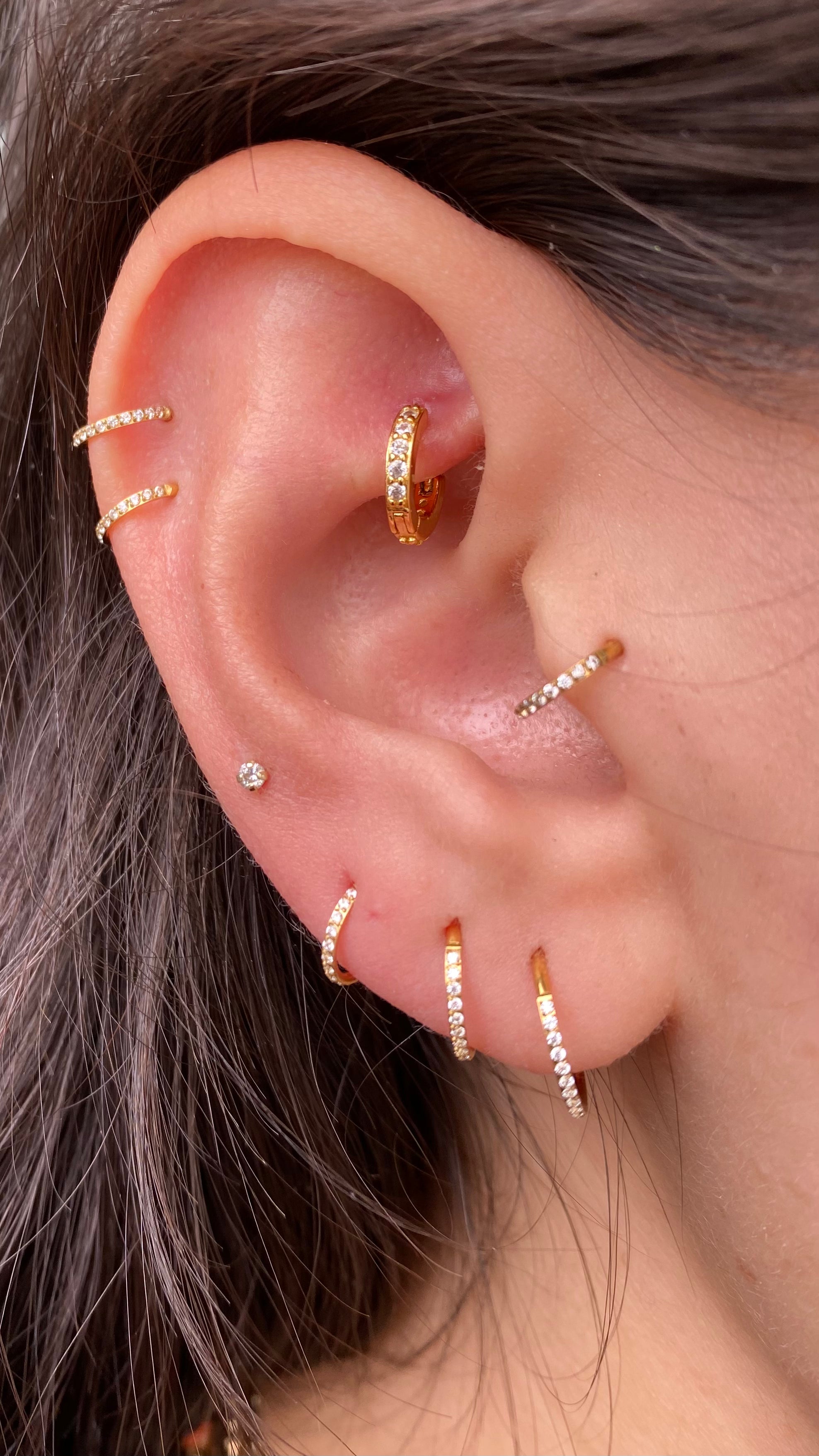 Argollas basicas con zirconias titanio 6-8-10-12 MM