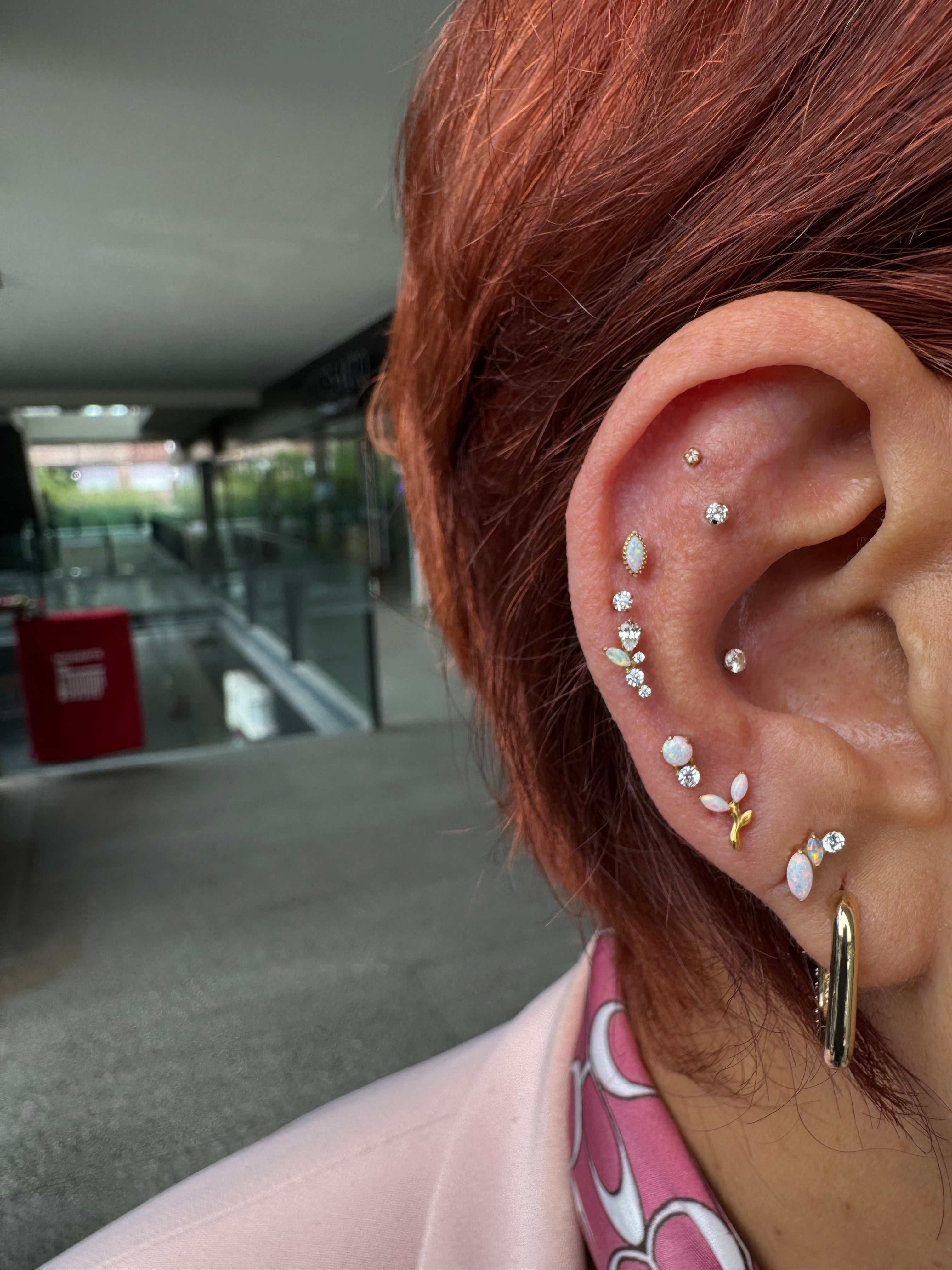 Piercing opalo y zirconia titanio