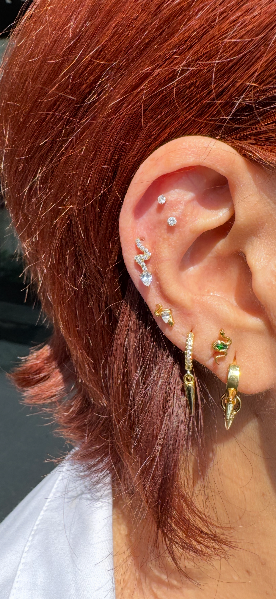 Piercing víbora con circonia blanca titanio