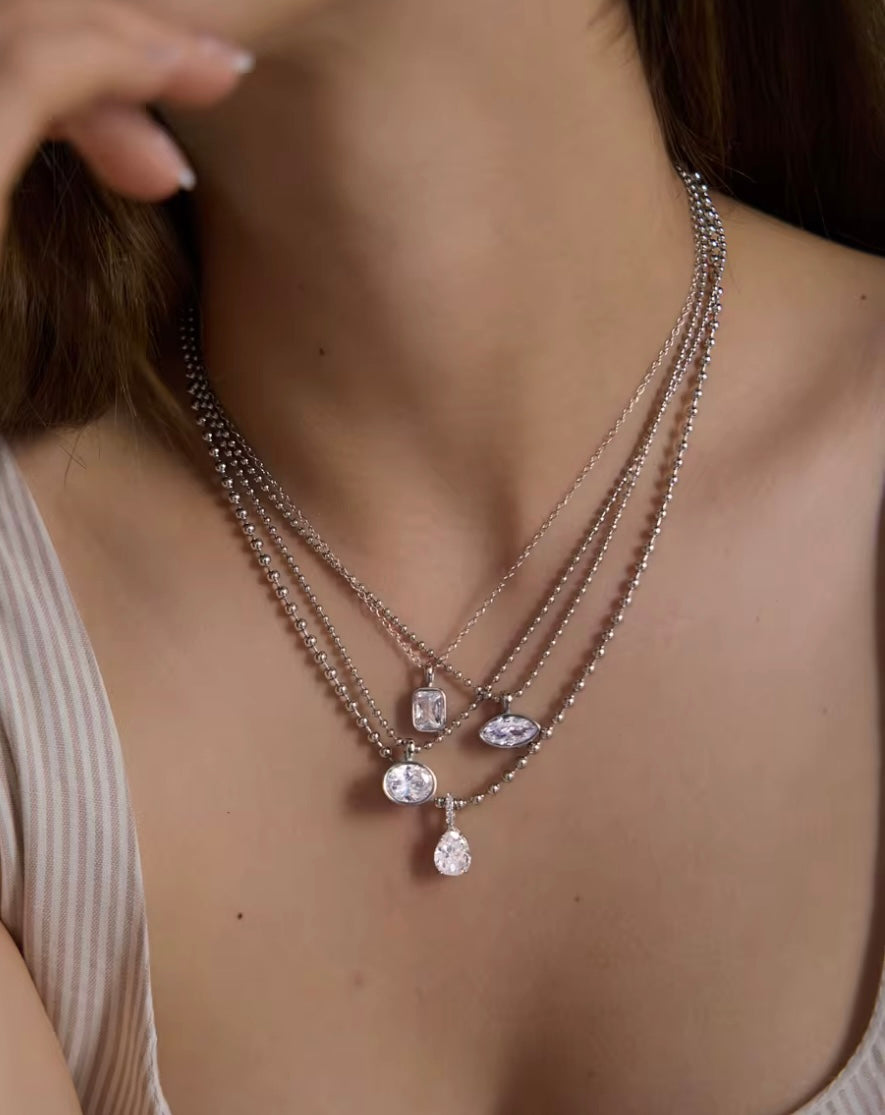 Silver Cubelles necklace