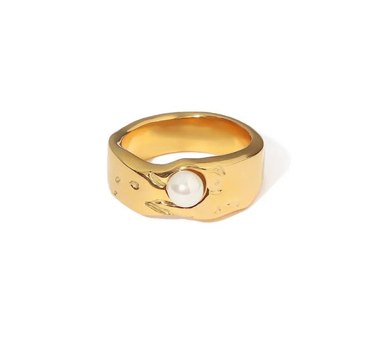 Zakia ring