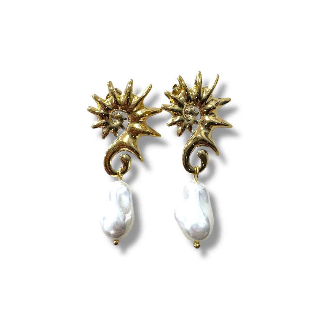 Sea horse studs