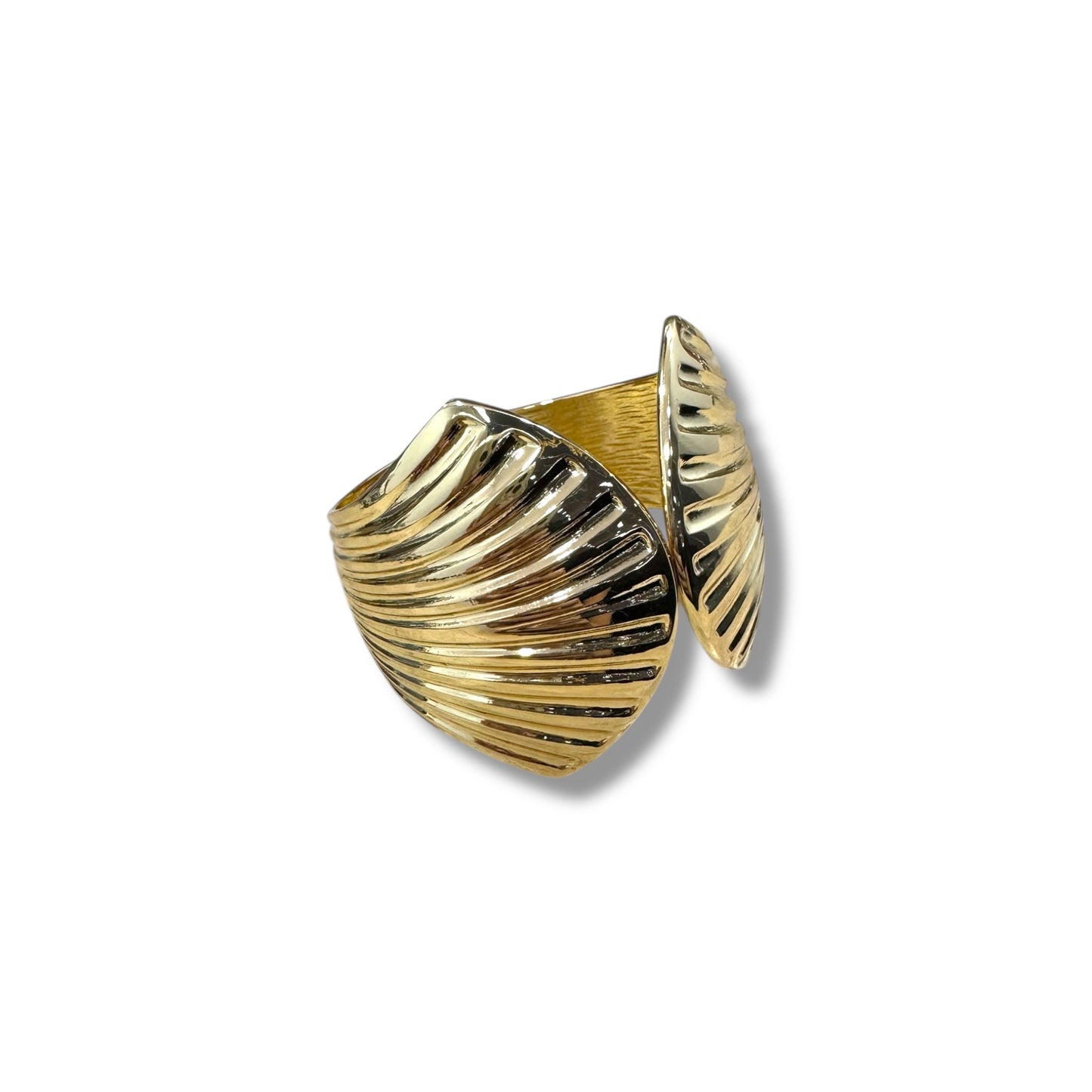 Shell statement bracelet