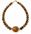 Collar ojo de tigre con Calcedonia
