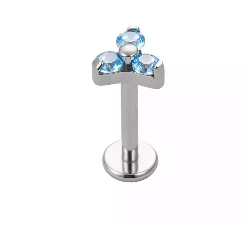 Piercing trebol celeste plateado titanio