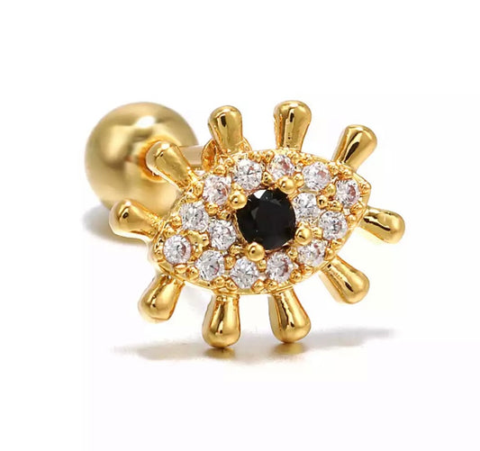 Piercing de ojo con pestañas