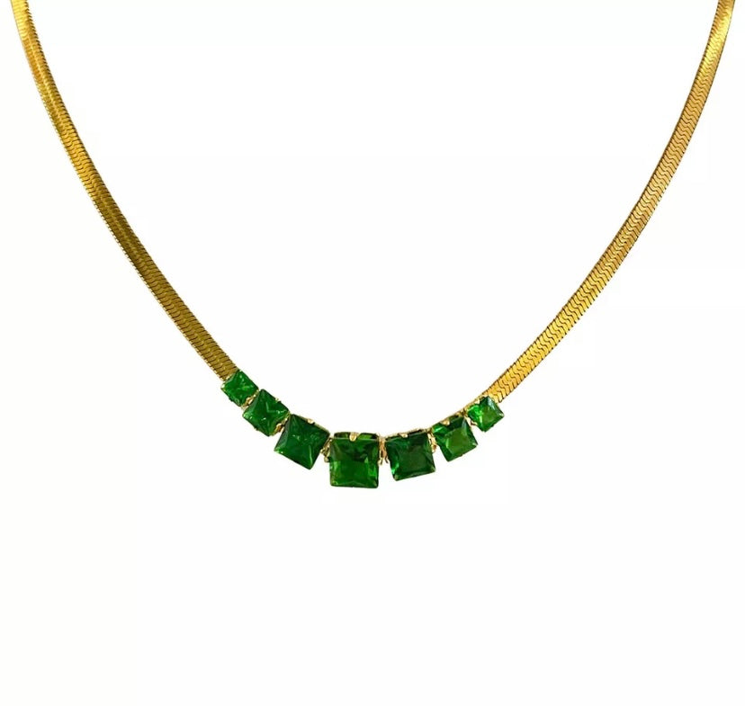 Roma necklace ( green)